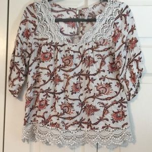 printed lace v-neck
